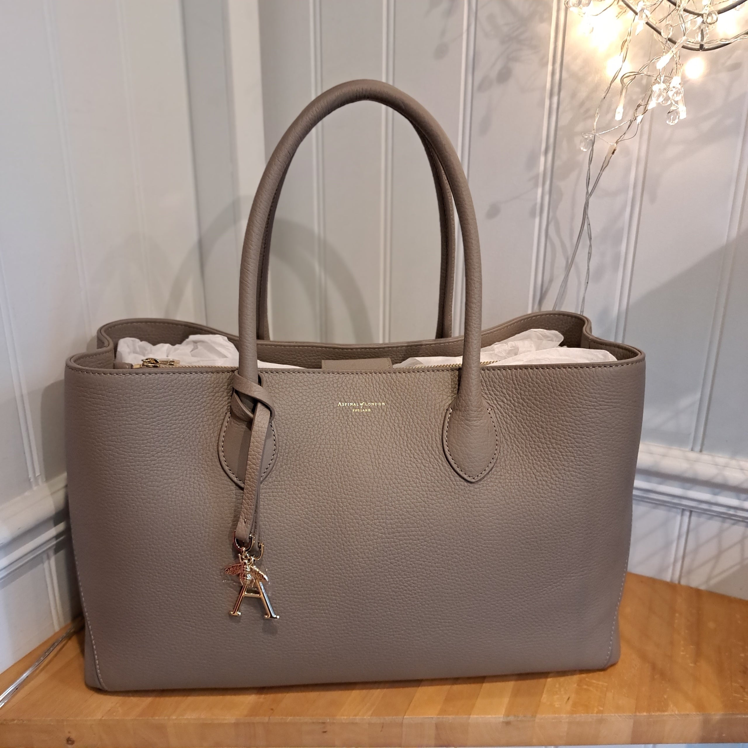 Aspinal of London beige tote bag new